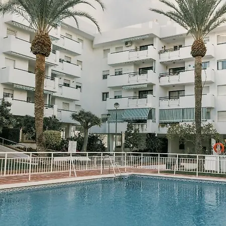 Caleta Homes - Playa Carihuela Daire *